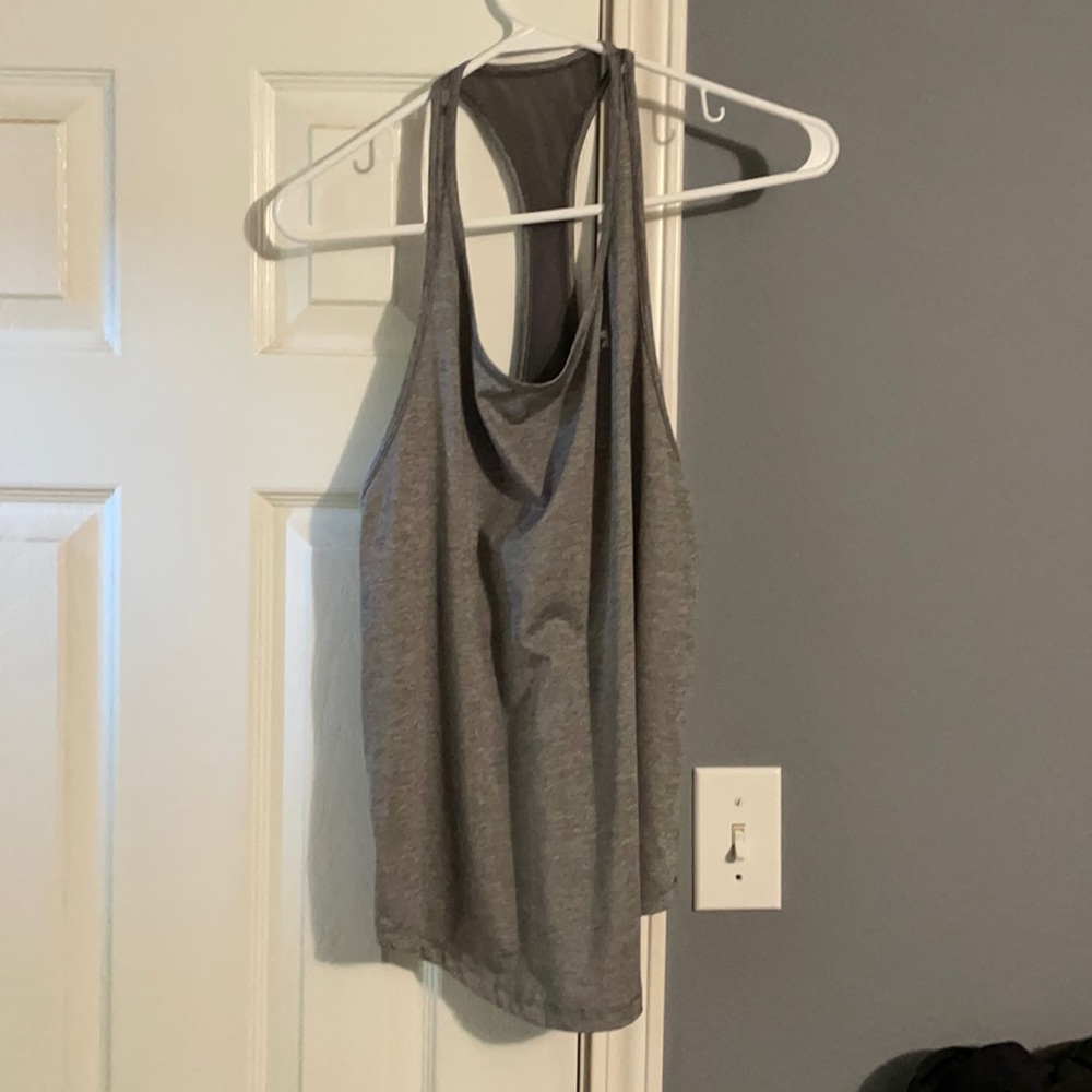 Under Armour tank